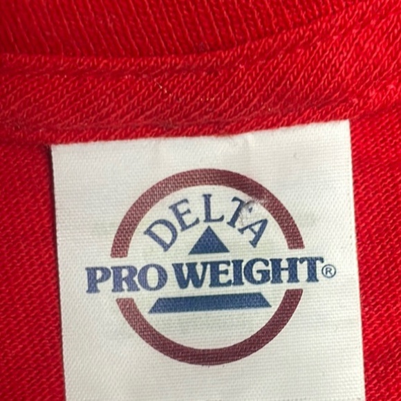 DELTA Red Santa Belt Graphic T-Shirt - Picture 5 of 7